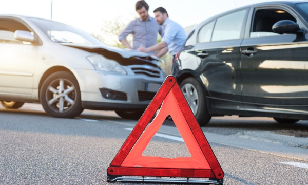 Kleine aanrijding buiten jouw schuld? Vaak heb je recht op onkostenvergoeding