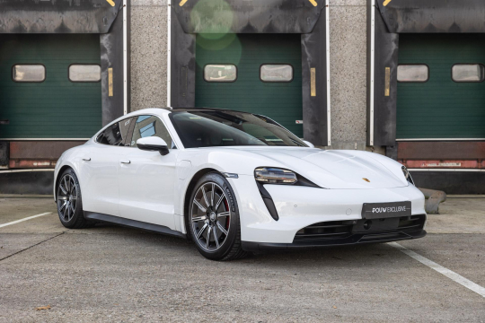  Exclusieve elektrische auto's nu een koopje voor de zakelijke rijder