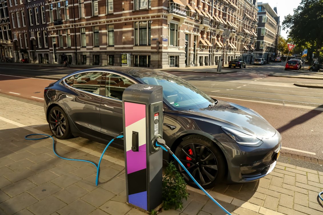 Wegenbelasting Elektrische Auto (2025). Zo Zit Het | MoveMove